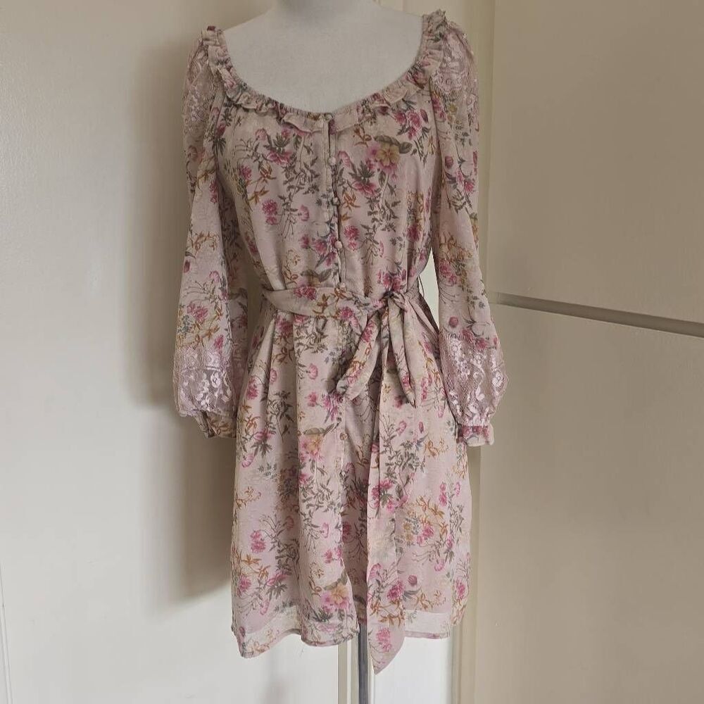 Dress Forum multi blush floral print knee length dress, Square Neck, NWOT, S